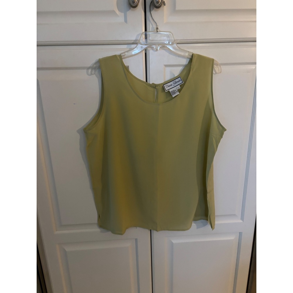 Diane Gilman 100% Silk Sleeveless Blouse Chartreuse Green Keyhole Back Size L